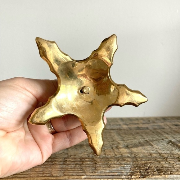 Brass candlestick with inlaid mother of pearl - Picture 5 of 5